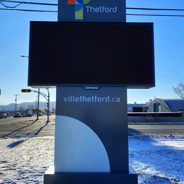 VILLE_THETFORD_MINES_PYLONE1_2_AFF_NUM