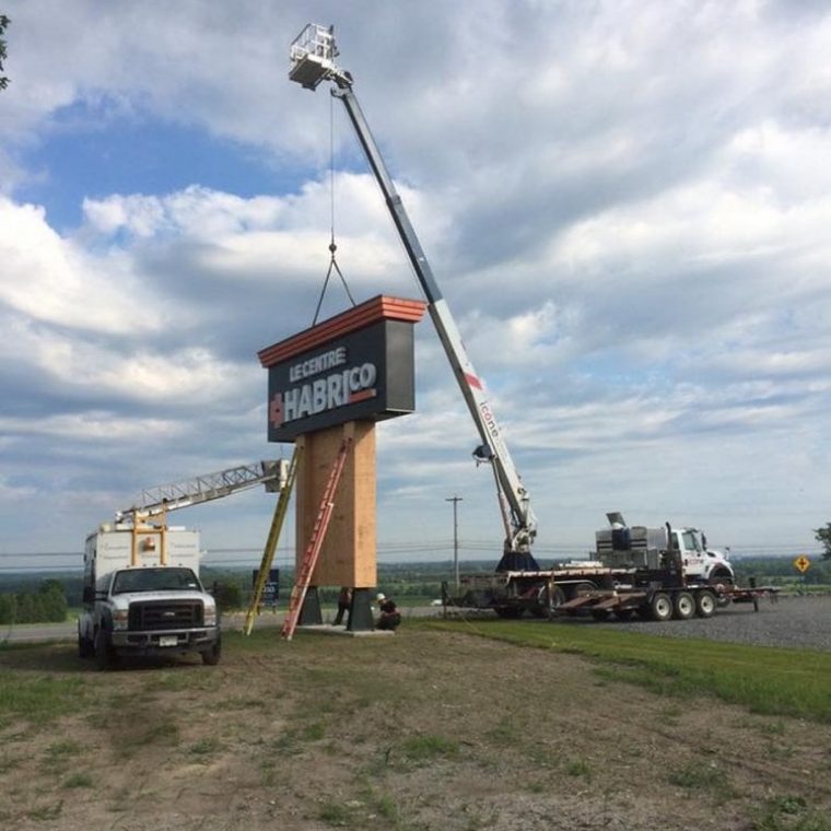 habrico-enseigne-pylone-monument-lumicom-2