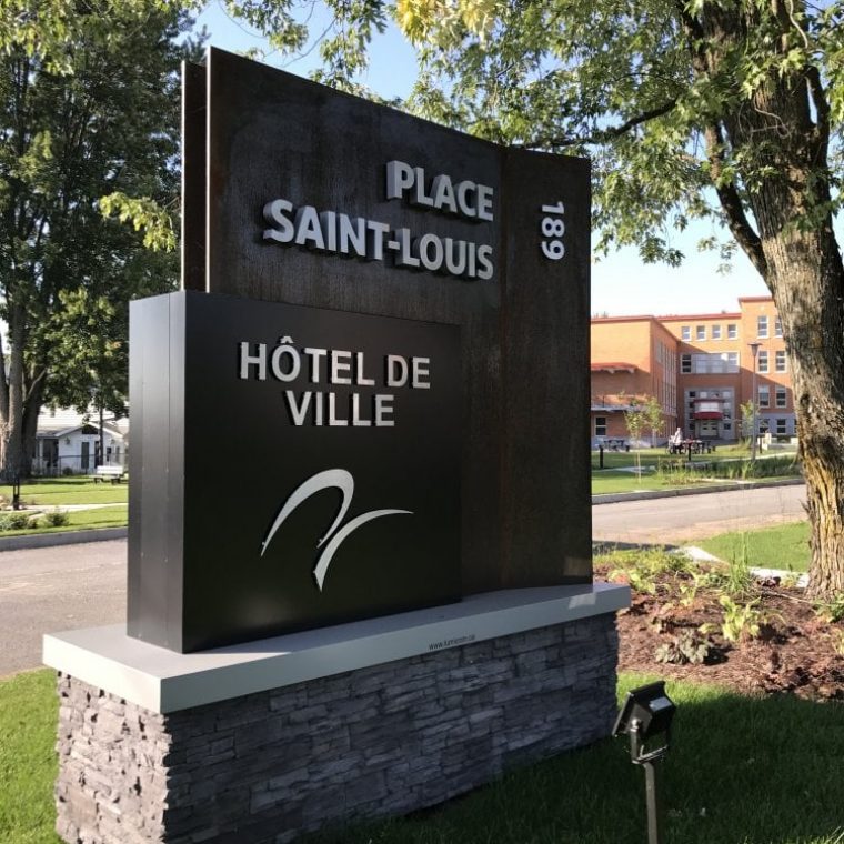 pont-rouge-enseigne-monument-acier-corten-13