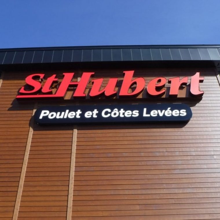 s-hubert-enseigne-pylone-high-rise-2